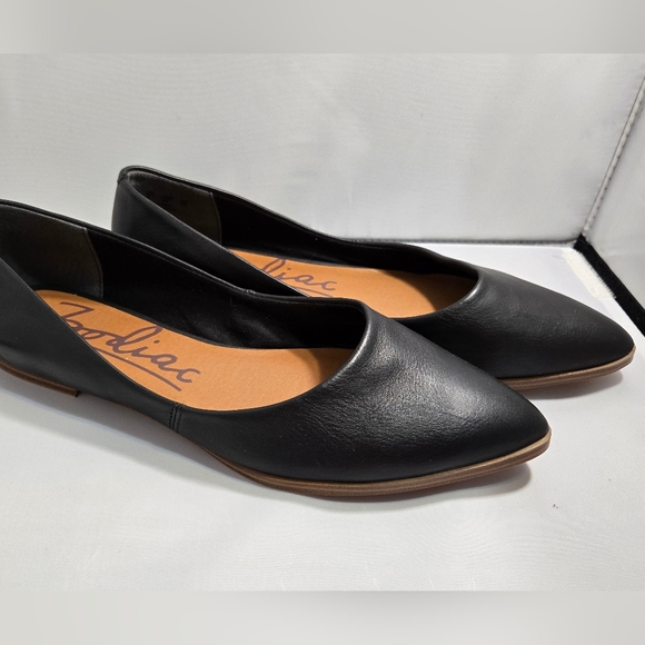Zodiac Women's Black Flats SZ 8 - Picture 3 of 8